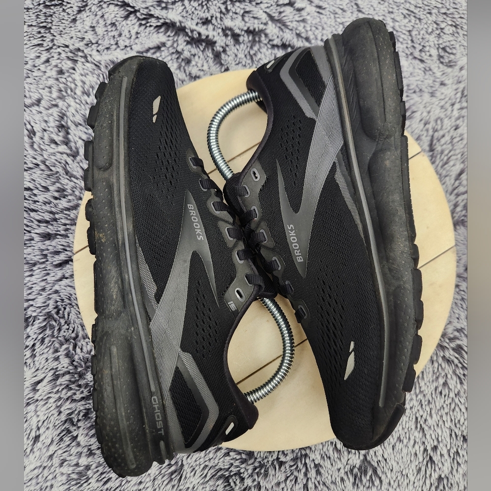 Brooks Ghost 15 Women's Size 8 Triple Black Athletic Running Sneakers Shoes - Picture 5 of 9
